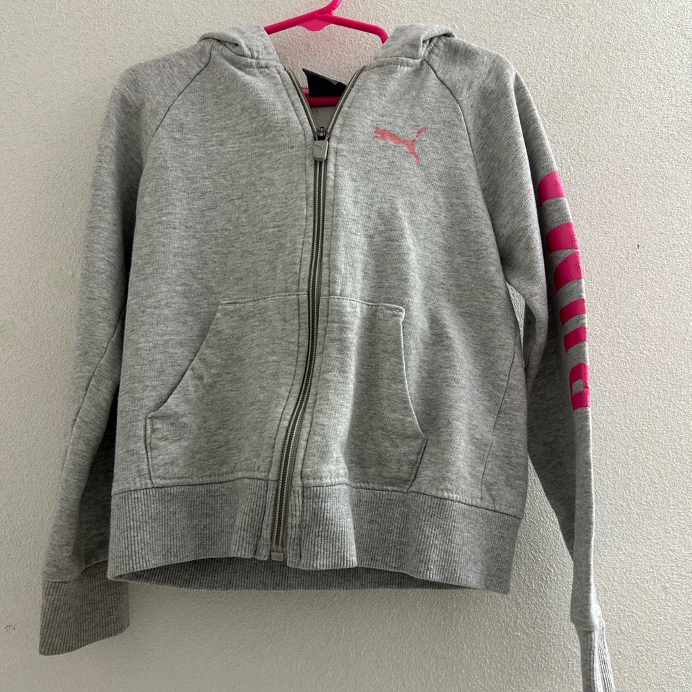 Puma Girls Gray Hoodie with Pink Accents! Size 5
